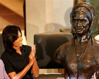 Sojourner_Truth_and_Michelle_Obama_65_percent